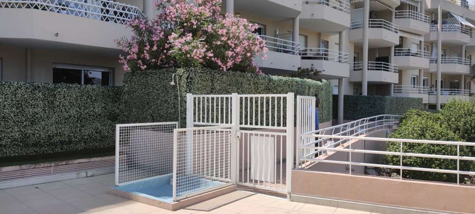 Métallerie pour fabrication de menuiseries en acier Mandelieu-la-Napoule